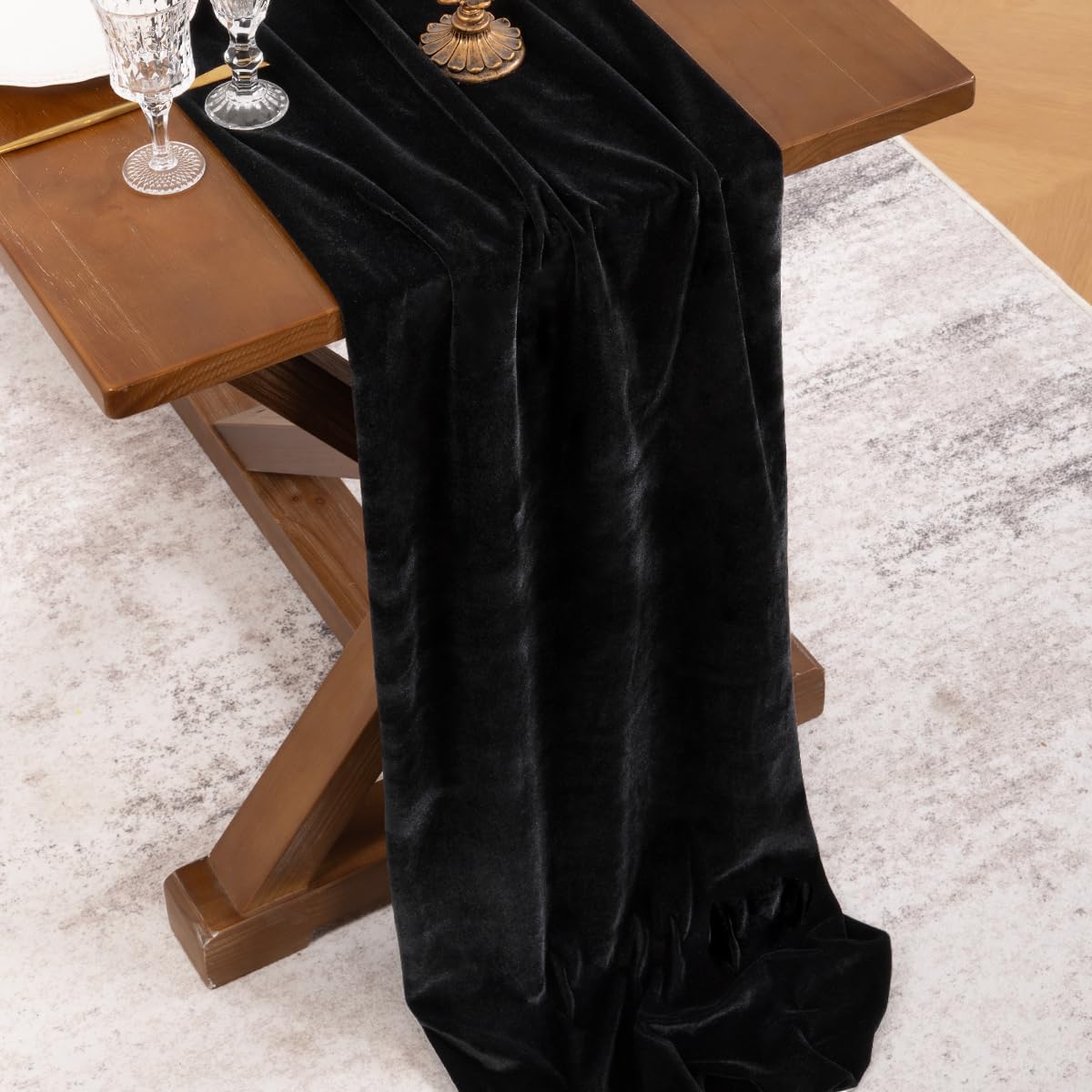 4 Pack Black Velvet Table Runner Cloth Fall Luxurious Wedding Party Decor