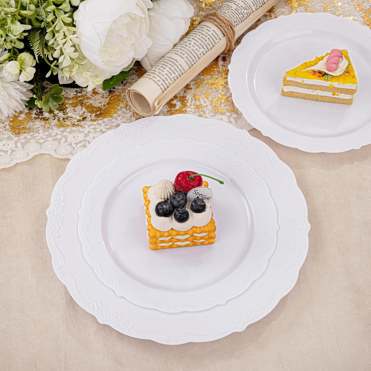 U-QE 100 Pcs White Plastic Plates, White Plates Disposable for Party