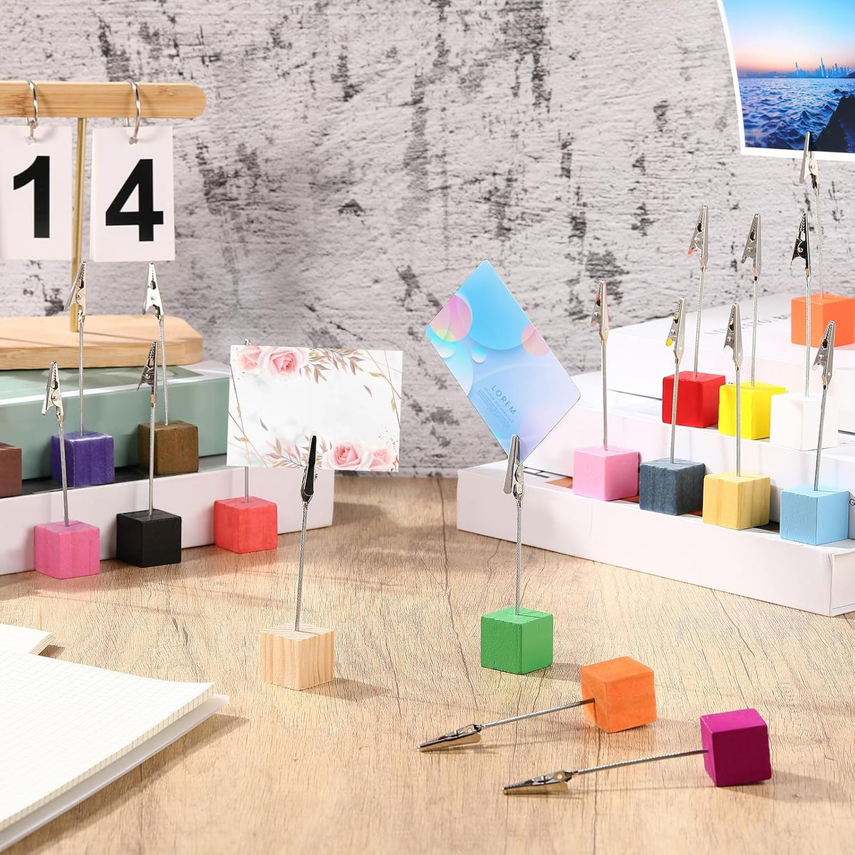 100 Pcs Cube Base Memo Clip Holder with Alligator Clip, Multi Color