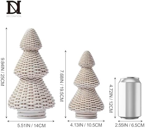 dn deconation white christmas tree figurines, natural rattan, close-up detail