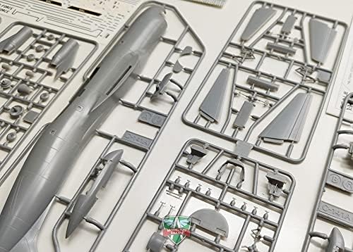 a&a models 4402-1/144 - c-141a starlifter. plastic model, main product view