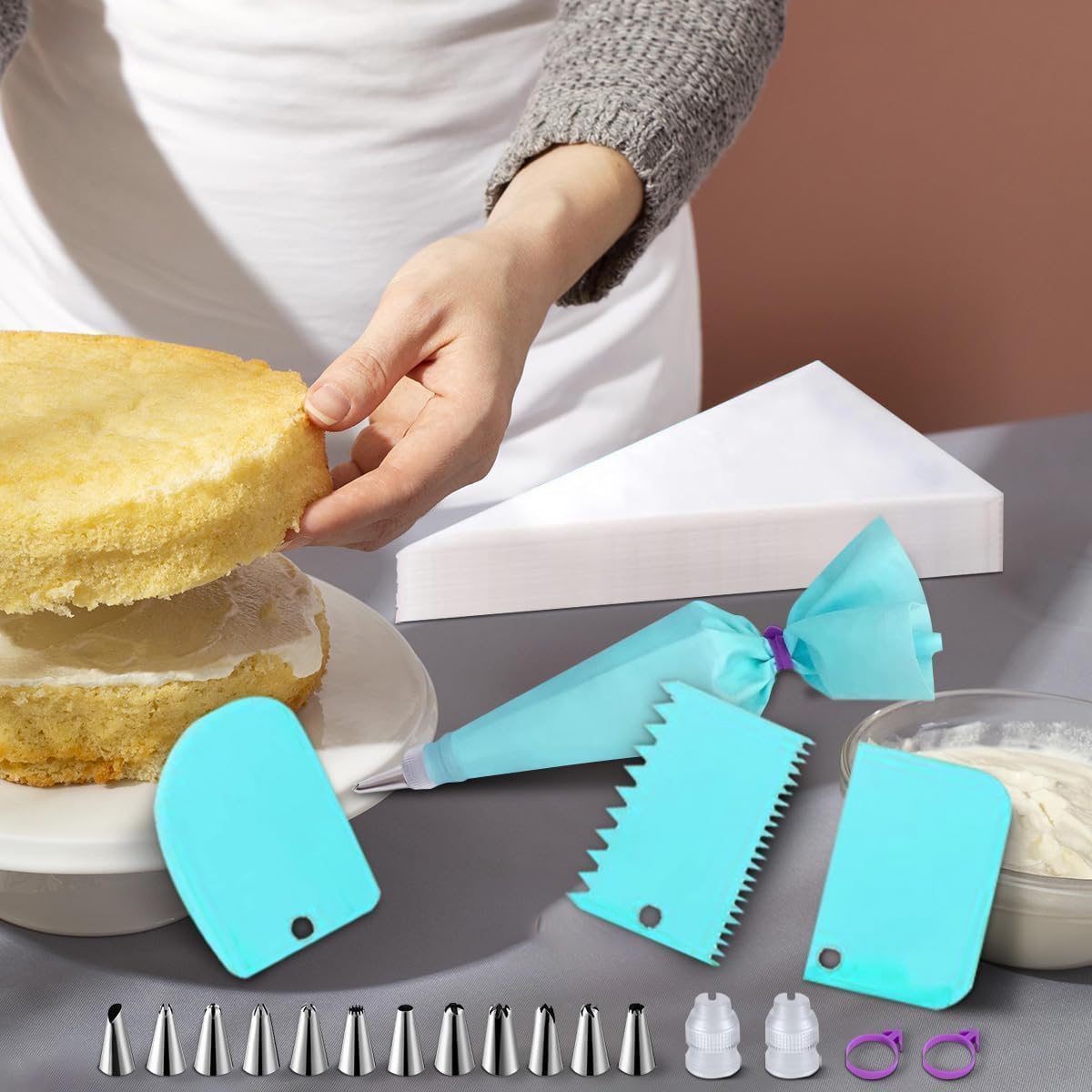 100Pcs Piping Bags and Tips Set, 12 Inch Pastry Bags, Icing Bags Disposable for Cakes Decorating Kit Supplies with 1 Reusable Piping Bags, 1 Couplers, 12 Frosting Tips, 2 Bag Ties, 3 Cake Scraper