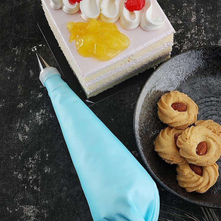 21 Pcs Reusable Piping Bags and Tips Set, Cake Decorating Tips Set with 14 Stainless Steel Piping Tips, 2 Pastry Bags, 2 Couplers and 3 Scrapers, Kitchen Accessories for Making Cupcakes, Cookies, Blue