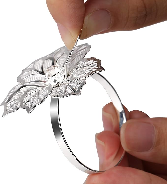 KPOSIYA Hollow Out Flower Napkin Ring Holder Metal Napkin Rings Set of 20 for Wedding Party Holiday Banquet Christmas Dinner Delicate Serviette Buckles Decor Favor (20, Flower-Silver)