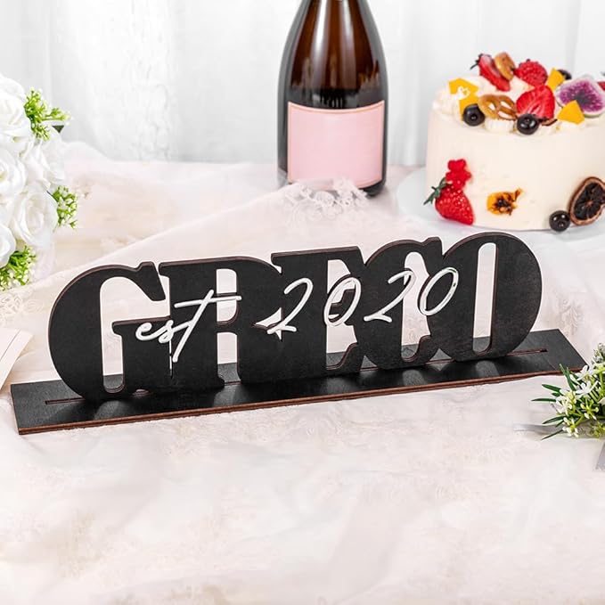 callie Personalized Mr and Mrs Wedding Table Sign, Custom Name Date Mr and Mrs Table Decor for Wedding, Bridal Shower, Anniversary Party