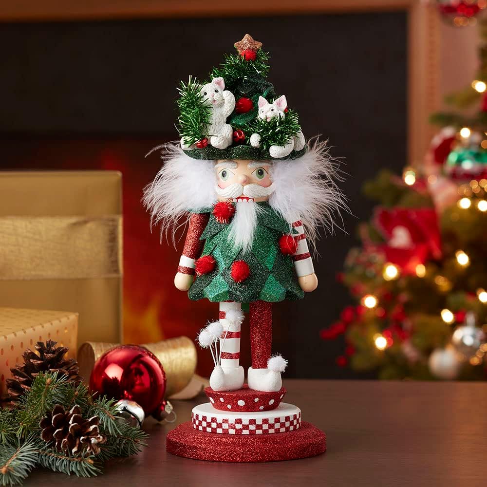 14-inch hollywood cats in tree hat nutcracker, close-up detail