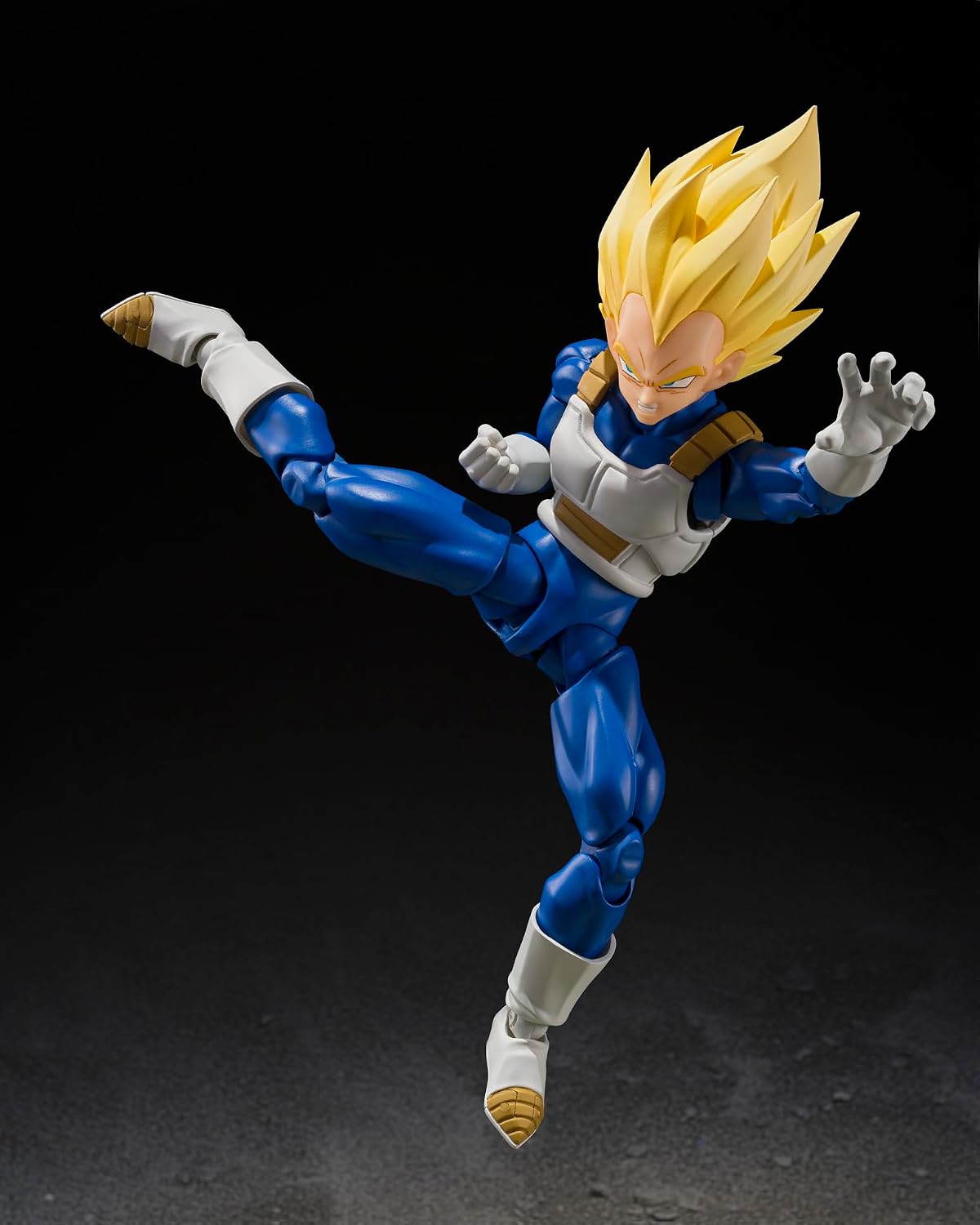 TAMASHII NATIONS - Dragon Ball Z - Super Saiyan Vegeta (Dangerous Pride) S.H....