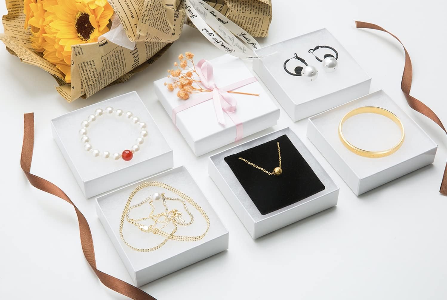 Magicool Hanger Magicool 20 Pack 3.5x3.5x1 Inch Cardboard Jewelry box Necklaces,Bracelets,Earrings,Small Gift Packaging,Jewelry Gift Boxes Lids Filled Cotton(White), 3.5x3.5x1 Inch (Pack of 20)