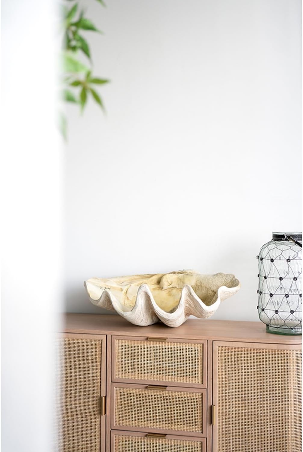 Large Clam Shell Accent