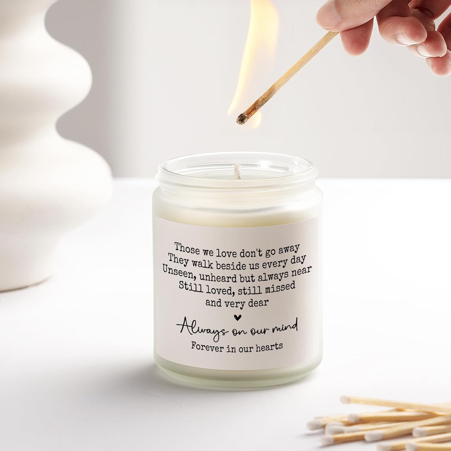 Shqiueos Sympathy Gifts for Loss of Loved One, Memorial Lavender Candle | Soy Wax 7oz, Bereavement, Thinking of You, Grief Gift, Funeral Comfort Condolence Remembrance Christmas Gift