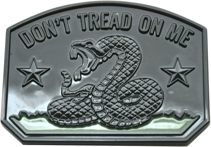 1x Gadsden Flag Rattlesnake Car Emblem 3D Decal Sticker with Don't Tread ON ME Slogan Fit for Car Truck Motorcycle Window Door and Flat Surface (Glossy Black)