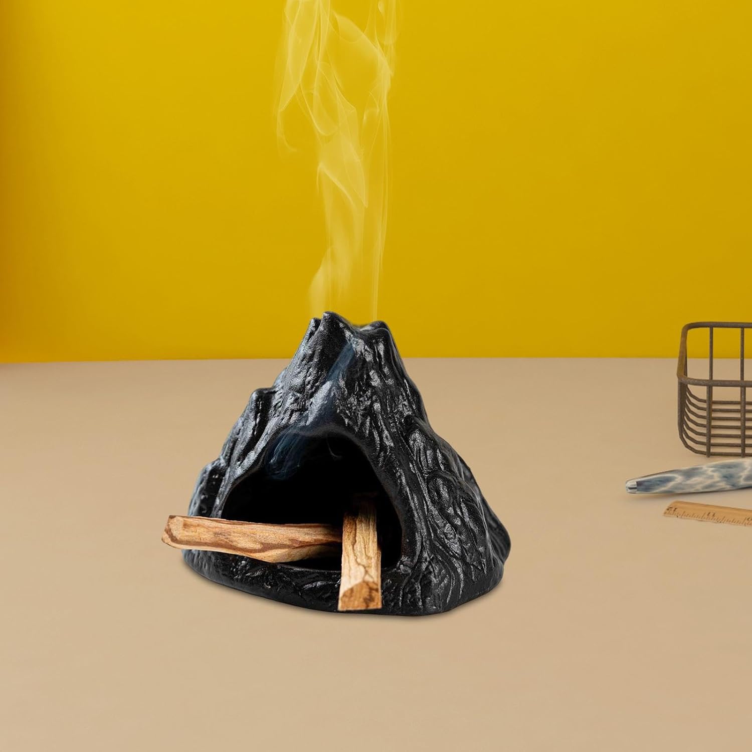 Ceramic Holder Smudge Bowl Cone Burner Tabletop Fireplace Aroma Desk Elegant Ceramic Design Suitable for Meditation Yoga