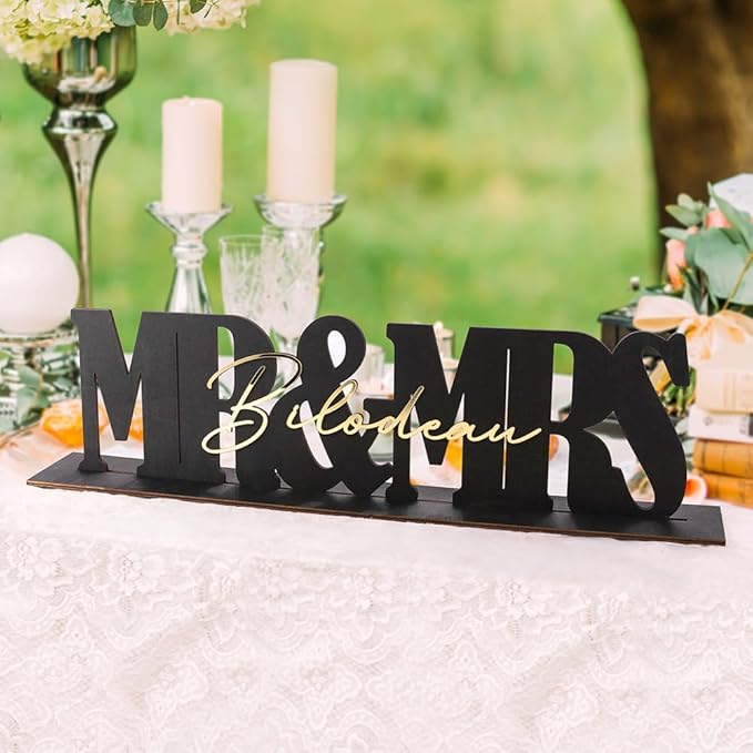 callie Personalized Mr and Mrs Wedding Table Sign, Custom Name Date Mr and Mrs Table Decor for Wedding, Bridal Shower, Anniversary Party