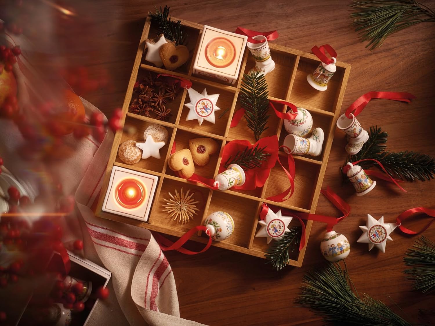 Hutschenreuther Porcelain Ball 2024 Christmas Lights 6 cm Christmas Bauble Porcelain Multi-Coloured