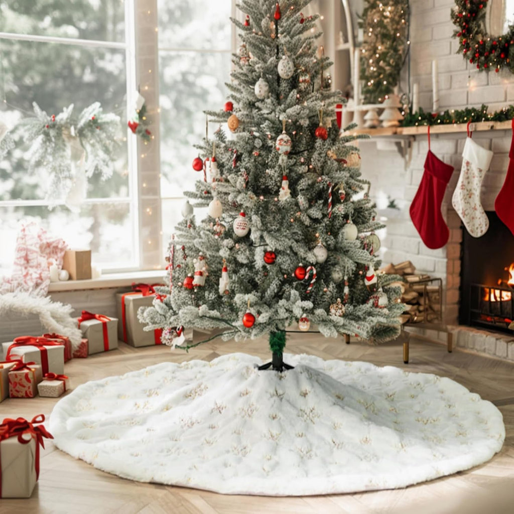 CHICHIC 60 Inch Large Christmas Tree Skirt White Tree Skirt Xmas Faux Fur Tree Skirts Christmas Decorations for Holiday Tree Ornaments Christmas Party Home Decorations with Sequin Gold Snowflakes