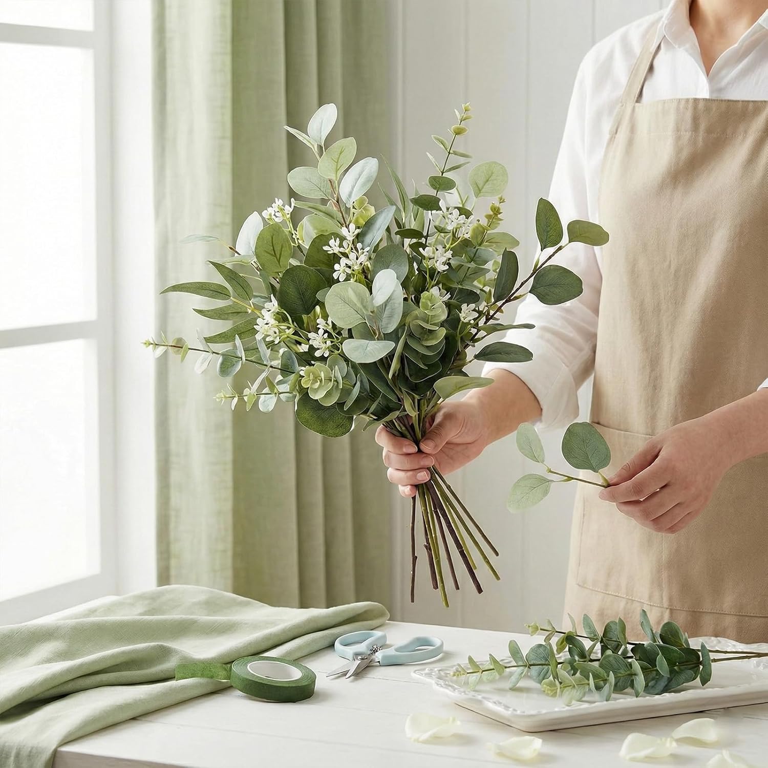 lovemoon 130 Pcs Artificial Mixed Eucalyptus Stems Bulk, 5 Kinds of Faux Greenery Eucalyptus Leaves Bulk for Vase Wedding DIY Bouquets Floral Arrangement Home Decor (130, Green)