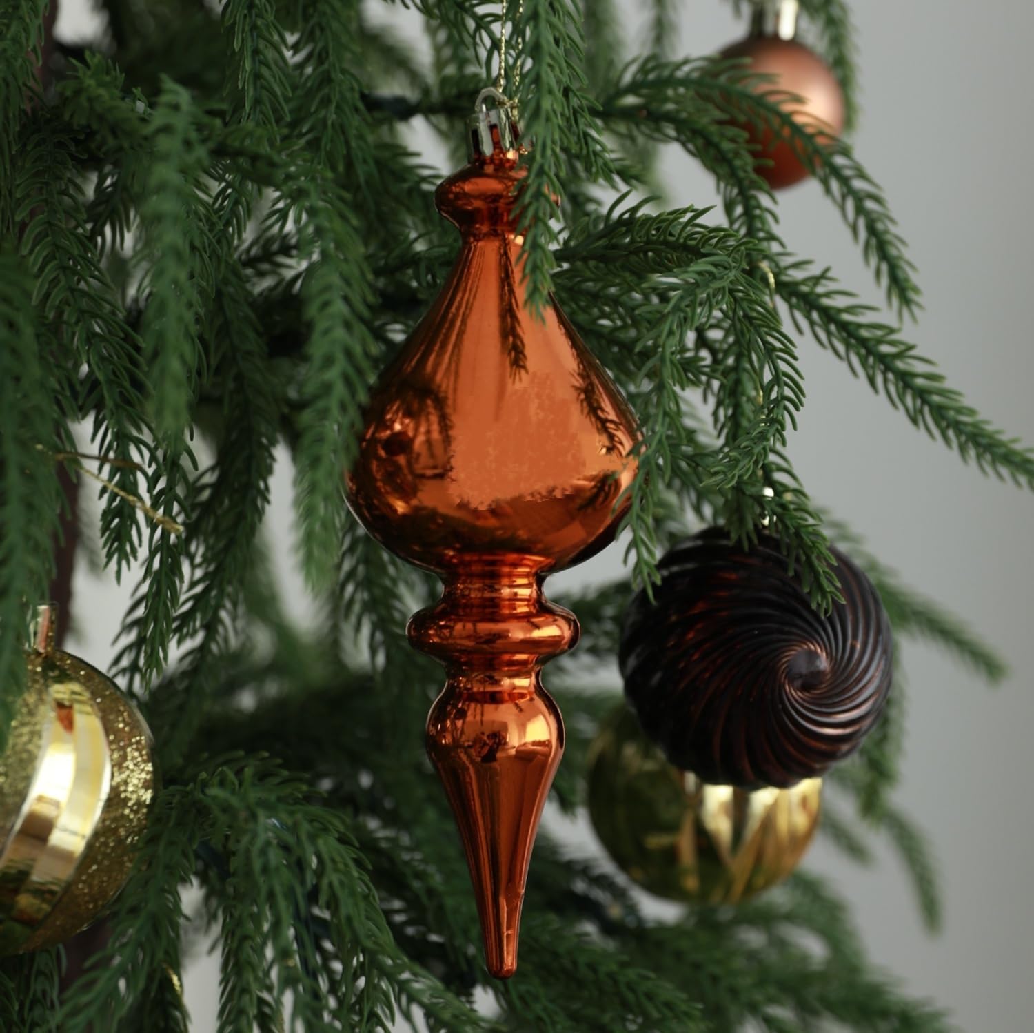 HipTree 116ct 1.18-6.5"Copper Gold Christmas Tree Ornaments Decorations Set | Shatterproof Luxury Assorted Hanging Baubles, Pre-Strung Bulk Holiday Decor For Tabletop Tree,Mantel Xmas Party Home Indoor