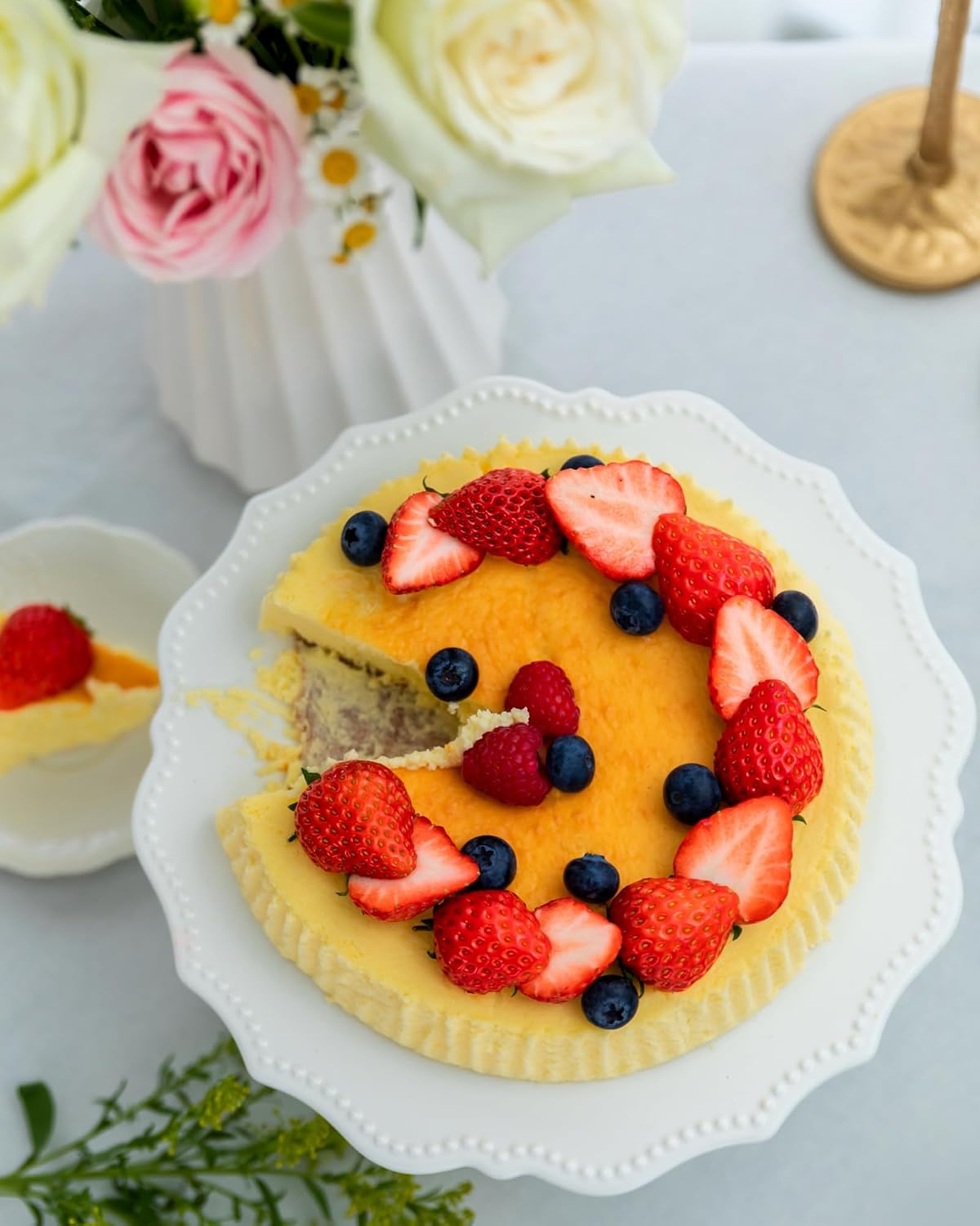 10 Inch Cake Stand, Relief Round Dessert Cake Stand for 8 Inch Cake