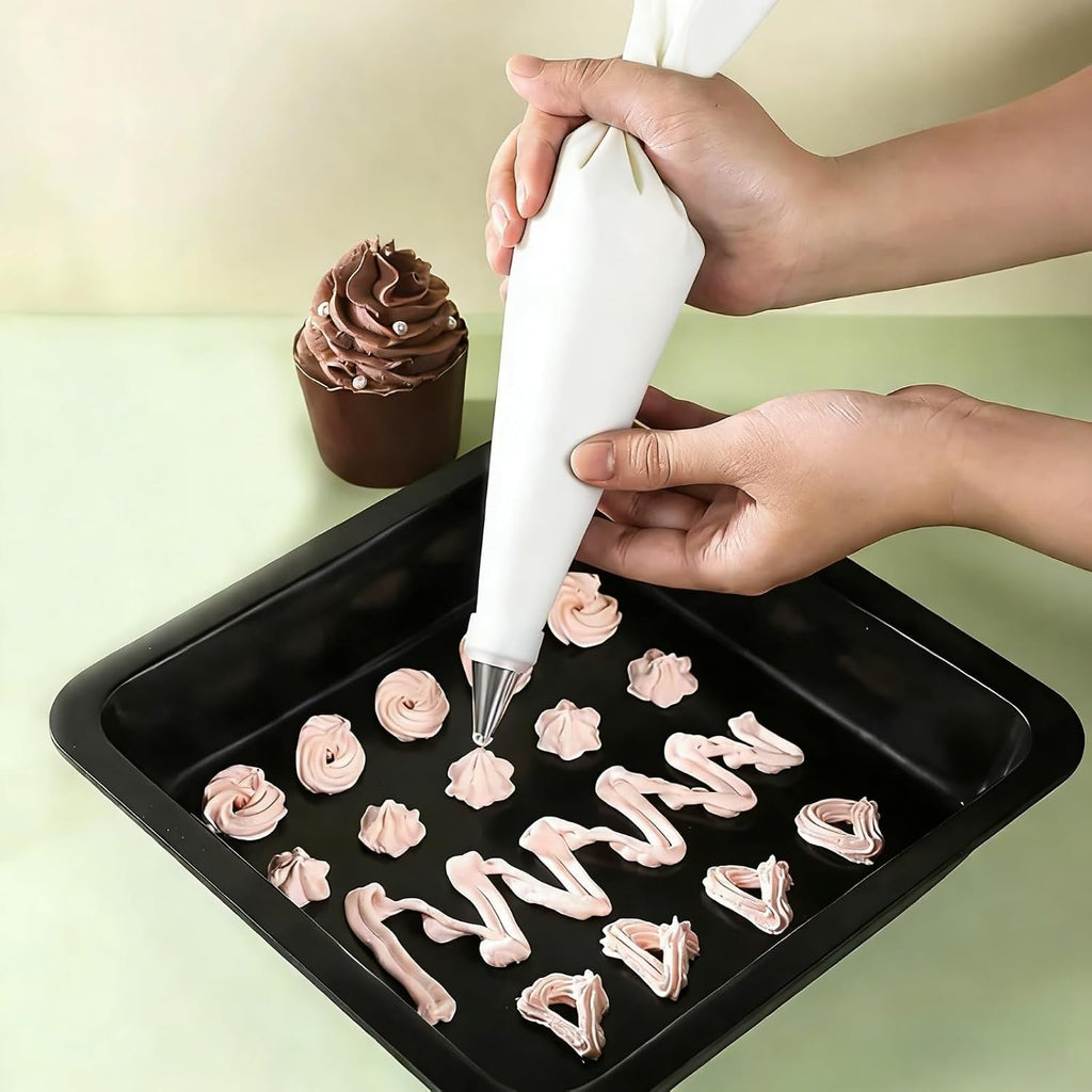 21pcs Cake Decorating Tool Kit – Includes 2 Silicone Reusable Piping Bags, 16 Piping Tips, 3 Cake Scrapers – DIY Cake Decorations and Baking Tools