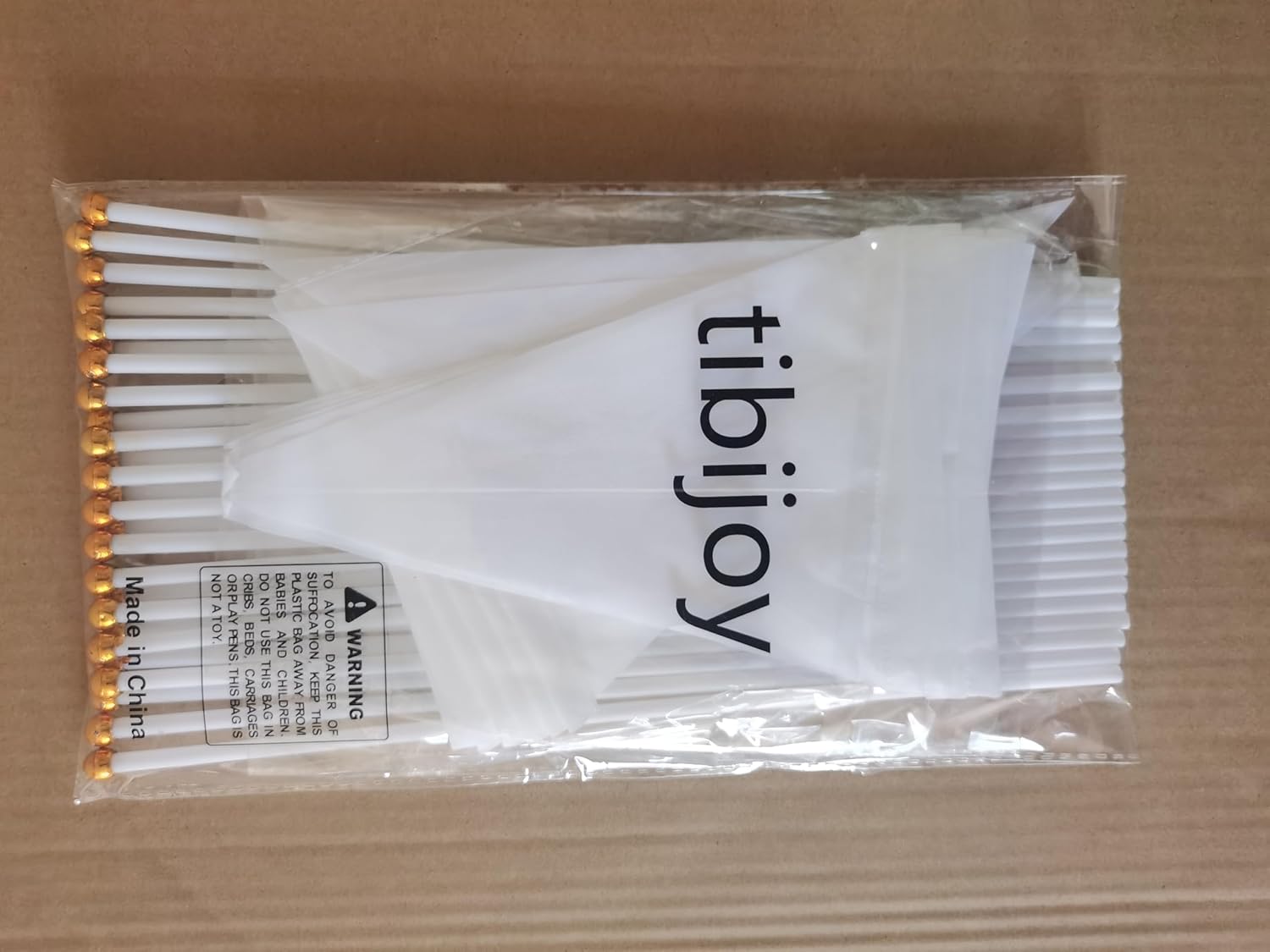 25 Pack White Pennant Flags Small Mini Hand Held Solid Color Pennant Flags On Sticks,Party Events Celebration,School,Grand Opening,Kids Birthday,Sports Clubs,Flower Pot (White)