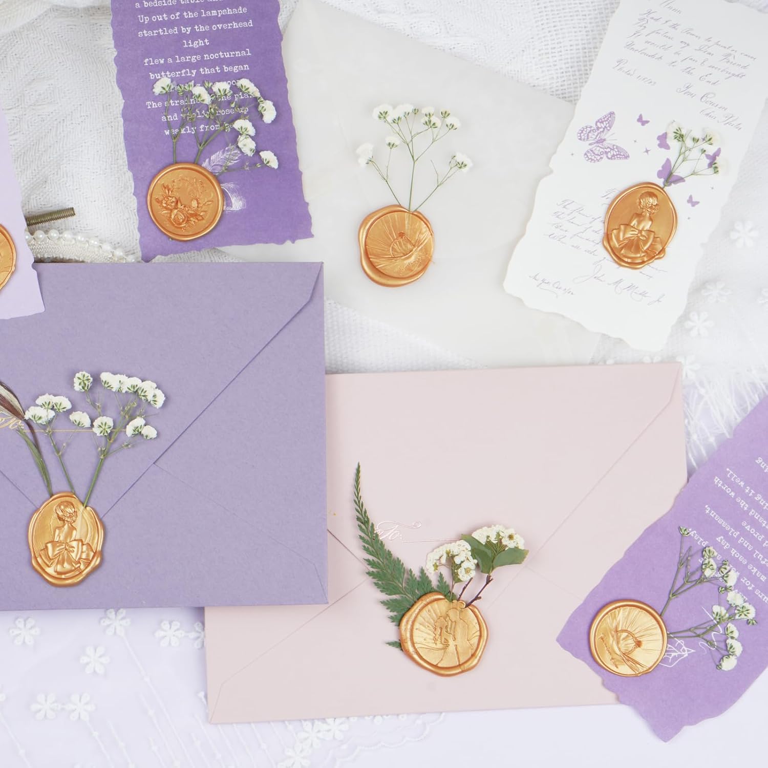 50Pcs Babys Breath Dried Pressed Flowers for Crafts,Xinxinran White Dry Flowers Kit for Wedding Invitation Accessories,Bookmark,Jewelry Molds,Candle Making Supplies,Soap,Frame,Cakes