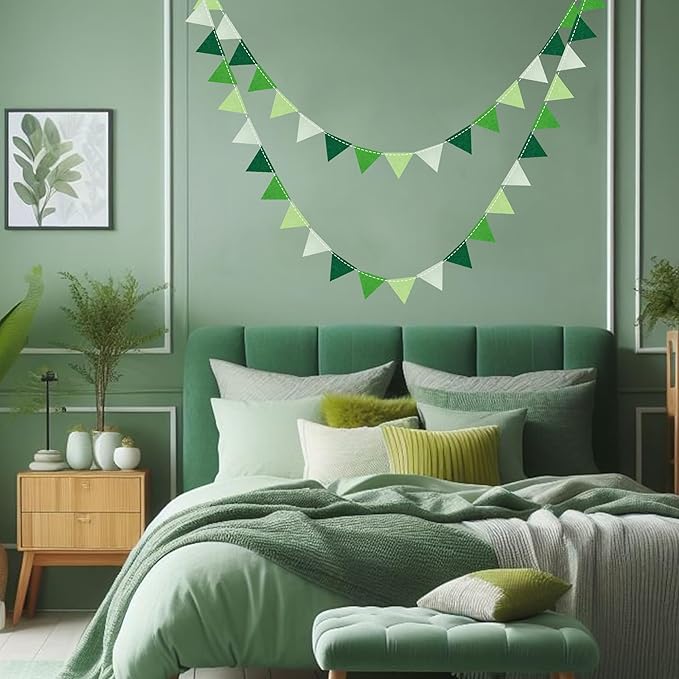 Green Party Decorations Ombre Green Felt Hanging Triangle Mini Bunting Pennant Banner Flag for Birthday Wedding Baby Shower Engagement Spring Summer St Patrick's day Party Classroom Nursery Decor