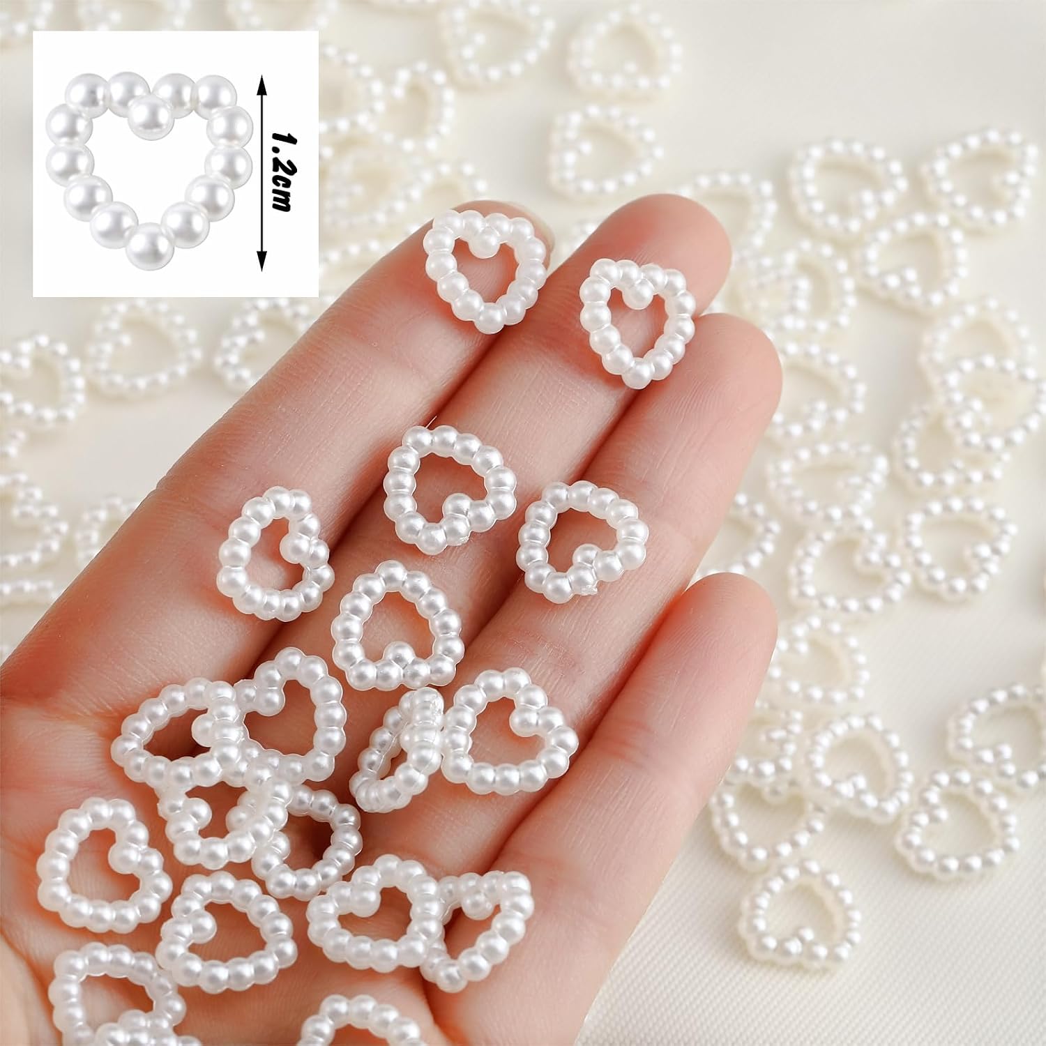 500 Pcs Pearl Heart Table Scatter Confetti Wedding Pearl Heart Plastic Faux Bead Charm Table Scatter Decoration for DIY Craft Nail Wedding Party Cake Bridal Shower Decorations, 0.39 x 0.47''