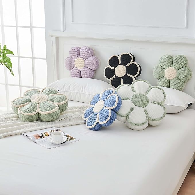 Flower Pillow, Soft Flower Decorative Throw Pillow, Cute Daisy Flower Shaped Seating Floor Cushion Room Décor Plush Pillows for Sofa Couch Bed (13.7 Inch, Black)