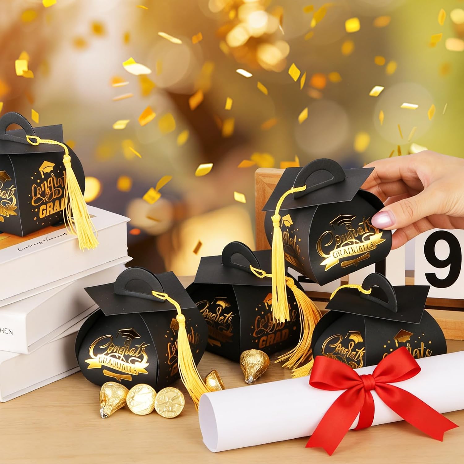 32 Pcs Graduation cap gift box Graduation party favors mini cap candy boxes Class of 2026 Grad hat favor boxes for Graduation party decoration supplies