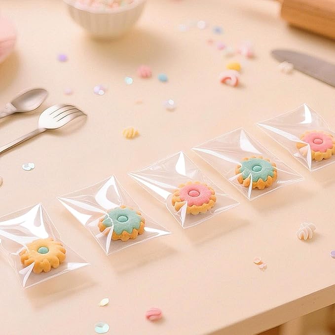 PigPotParty 2"x3" Cellophane Cookie Bags Self Sealing, 100 Pcs Clear Plastic Treat Individual Cookie Bags with seal, Perfect for Goodies, Party Favors, Snacks, Gift Wrapping