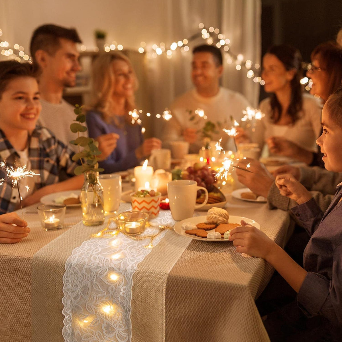 xinnun 12 pcs burlap table runners with lights, side view