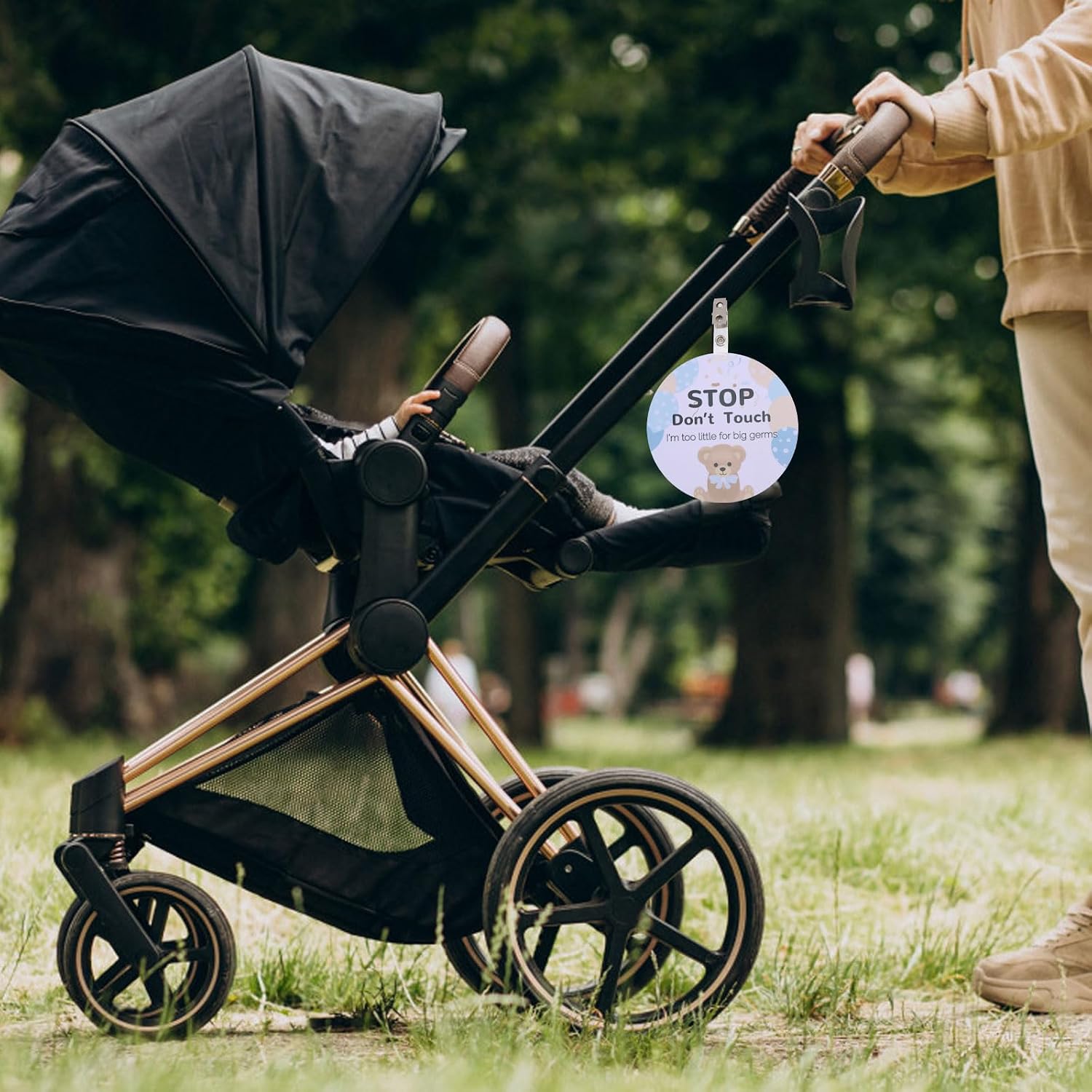 ORIGACH 2 Pack Bear No Touching Baby Signs, Stop Do Not Touch Baby Car Seat Sign Stroller Tags with Hanging Strap and Clip, No Touching Baby Sign for Newborn Baby Boy Girl