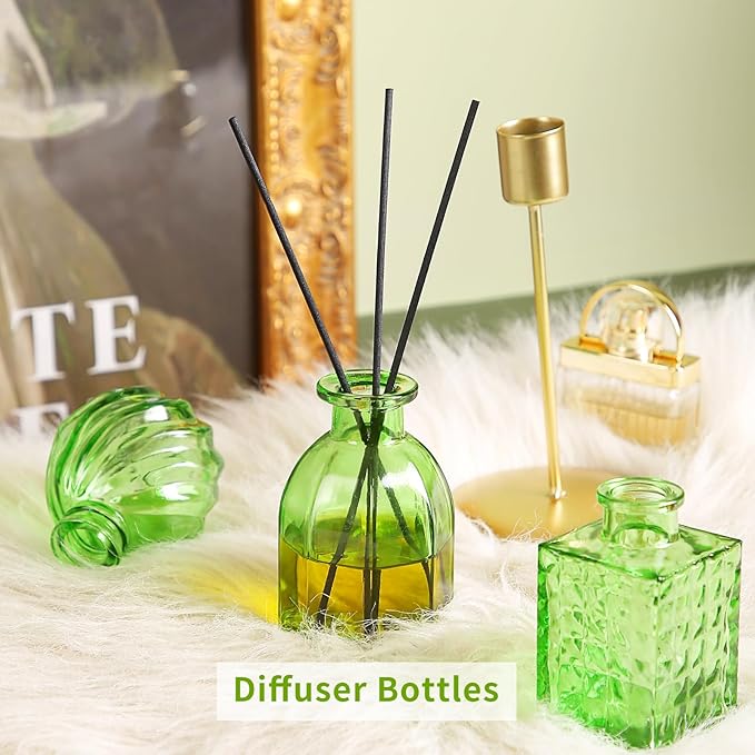 Charm Glass Bud Vases, Small Flower Vases in Bulk for Centerpieces, Vintage Mini Vases for Wedding Decor, Home Table Decorations Diffuse Bottles,Ideals (Pack of 30,Light Green)