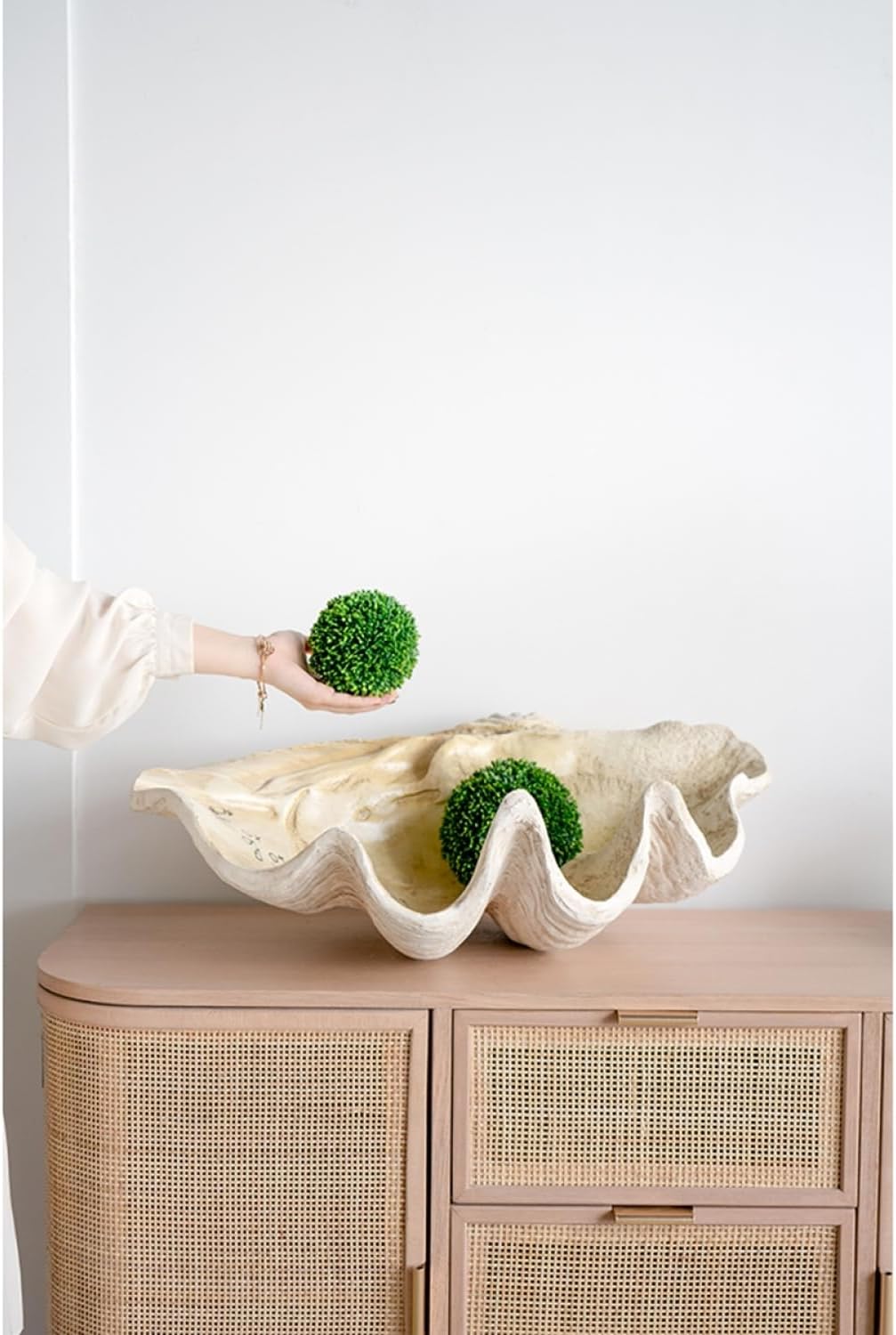 Large Clam Shell Accent
