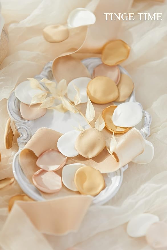 TINGE TIME 400pcs Silk Flower Petals for Wedding, Rose Petals for Decoration, Fake Flower Petals for Bridal Showers, Flower Girl Petals for Anniversaries and Parties (Champange Golden & Beige)