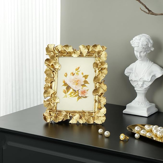 Cuspin Gold Picture Frame 4x6 Vintage Gold Frames, Ornate Leaf Textured Hand-Crafted Resin with Glass Front Antique Photo Frame for Tabletop Display, Retro Design Home Decor