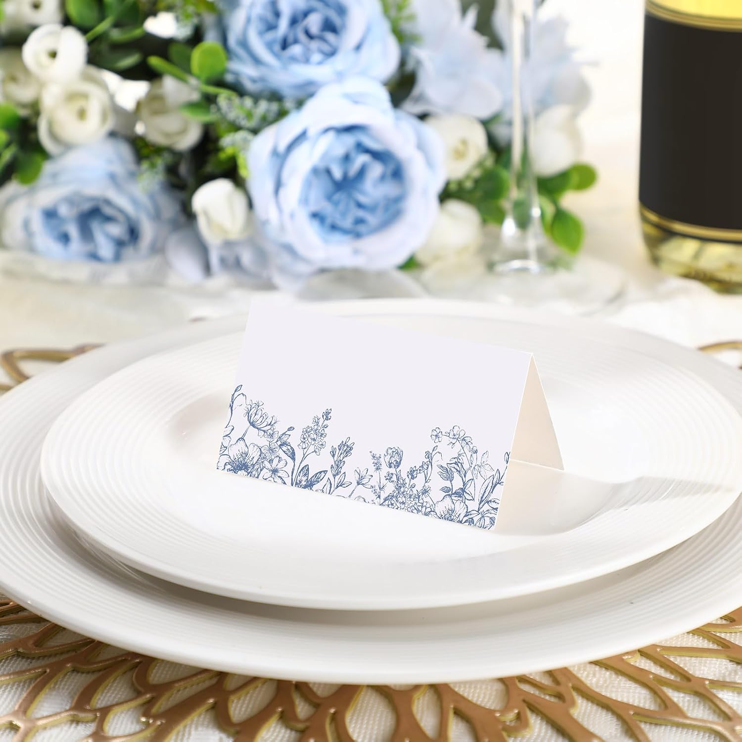 Dunzoom 100 Pcs Blue Floral Place Cards 3.5" x 2" Chinoiserie Blue White Flower Tented Name Card Blank Table Name Sign for Wedding Baby Shower Birthday Party Banquet Table Setting Supplies