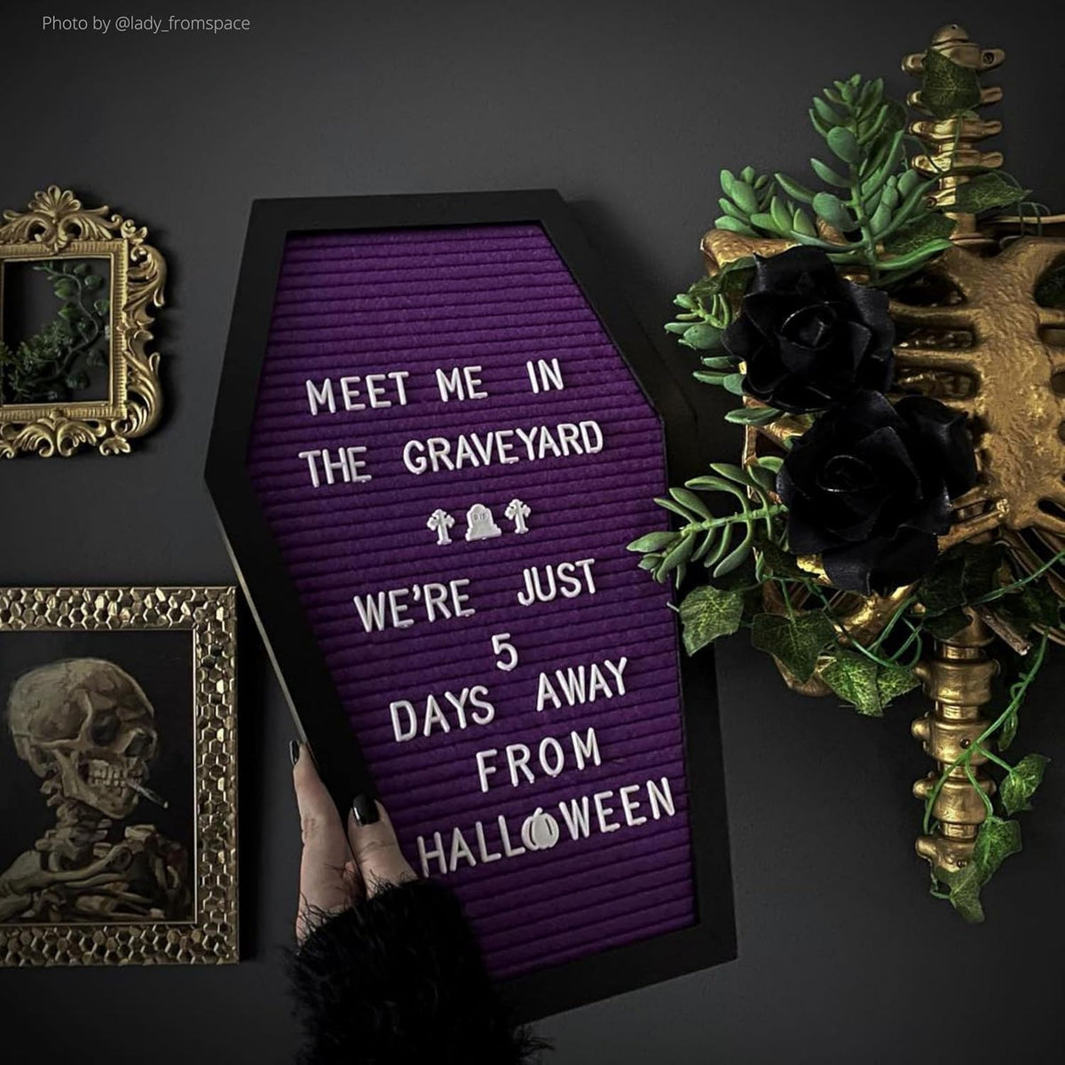 Nomnu Coffin Letter Board, Purple Goth Decor w/Bat Stickers, Spooky Emojis