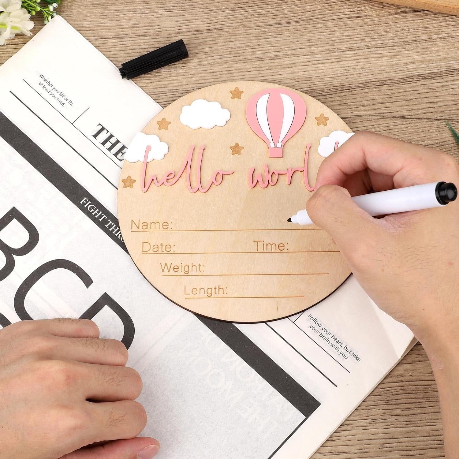 Wooden Baby Announcement Sign, Hello World Birth Boys and Girls Newborn Sign Welcome Baby Name Plaque for Photo Prop Home Hospital Nursery Newborn Gift (Pink)