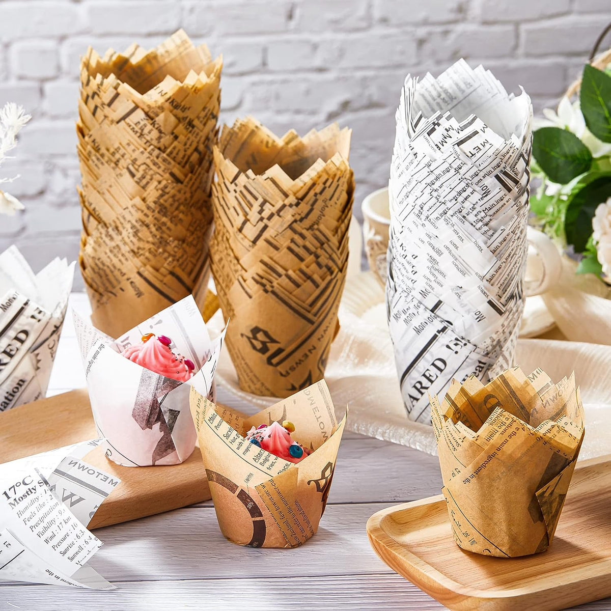 Potchen 800 Pcs Tulip Cupcake Liners Baking Cups,Newspaper,Retro Style