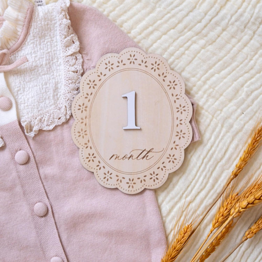 Baby Girl Monthly Milestone Signs, 1-12 Monthly Baby Milestone Girl, Newborn Photography Props Double-Sided, Nursery Decor for Girls (M03)