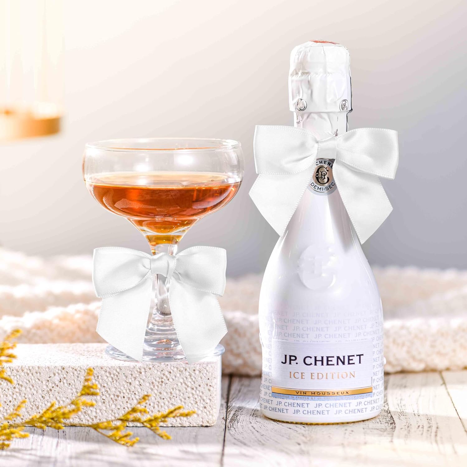 Rainbow Pana 120 Pack Twist Tie Bows for Treat Bags 3" White Satin Ribbon Bows for Package Craft Gift Wrapping Decoration