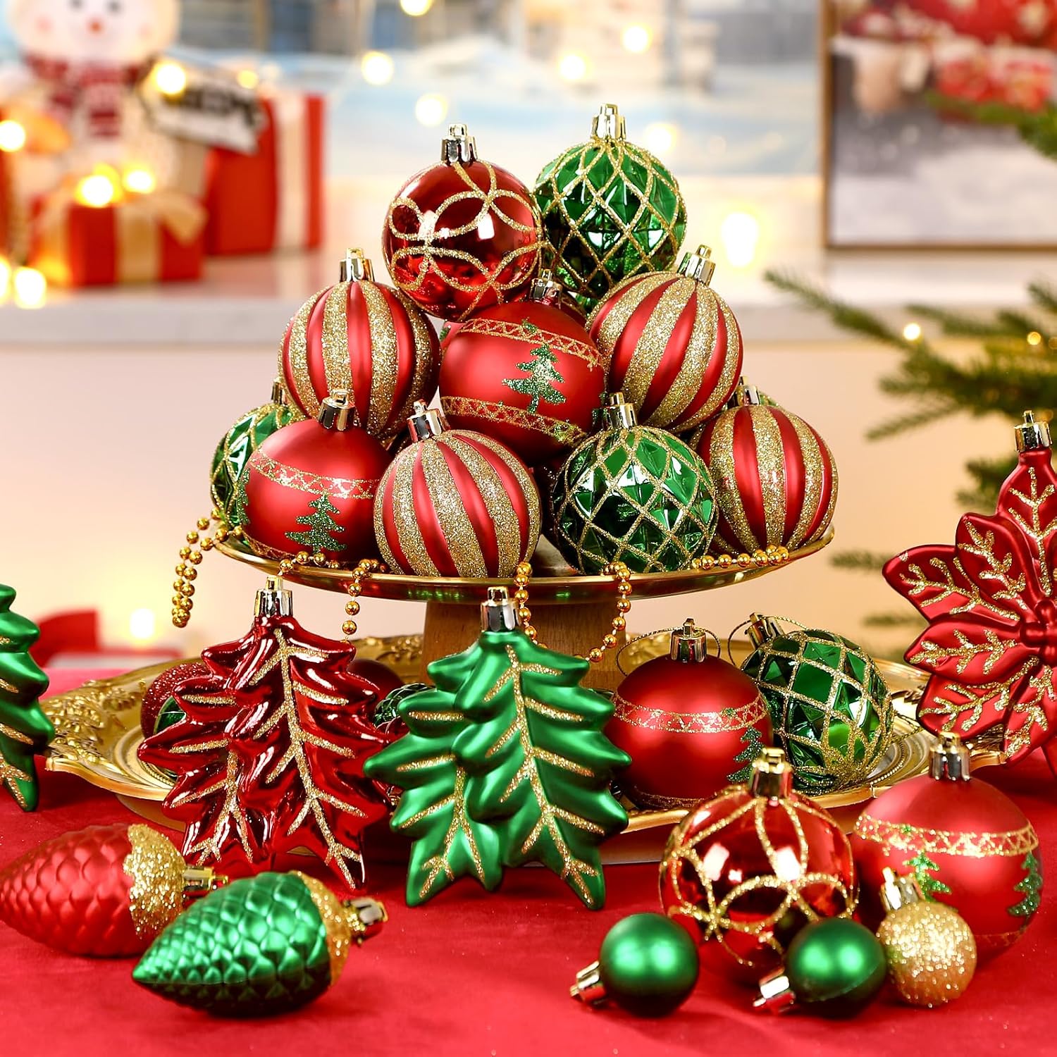 SHareconn 106PCS Christmas Balls Ornaments Set, Colorful Shatterproof Plastic Decorative Baubles for Xmas Tree Decor Holiday Wedding Party Decoration with Hanging Hooks, Red & Green Gold