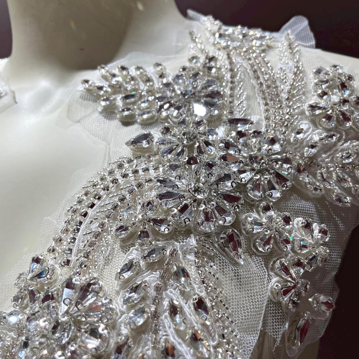 1Pair White Rhinestone Appliques for Dress,Suits,Gown,Clothing(White)