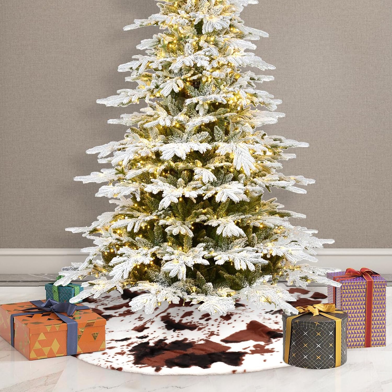 Christmas Tree Skirt Cow Print Faux Fur Folable Christmas Ring Tree Skirt for Artificial Trees Base Stand Cover Xmas Trees Decoration