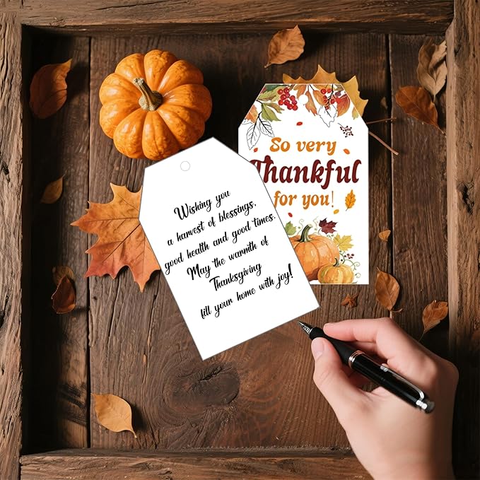 50Pcs Thanksgiving Gift Tags with String, 3.3x2.1 Inch So Very Thankful for You Tags with Pumpkin Leaf, Thanksgiving Name Tags for Gift Bags Fall Day Autumn Holiday Party Favors DIY Craft