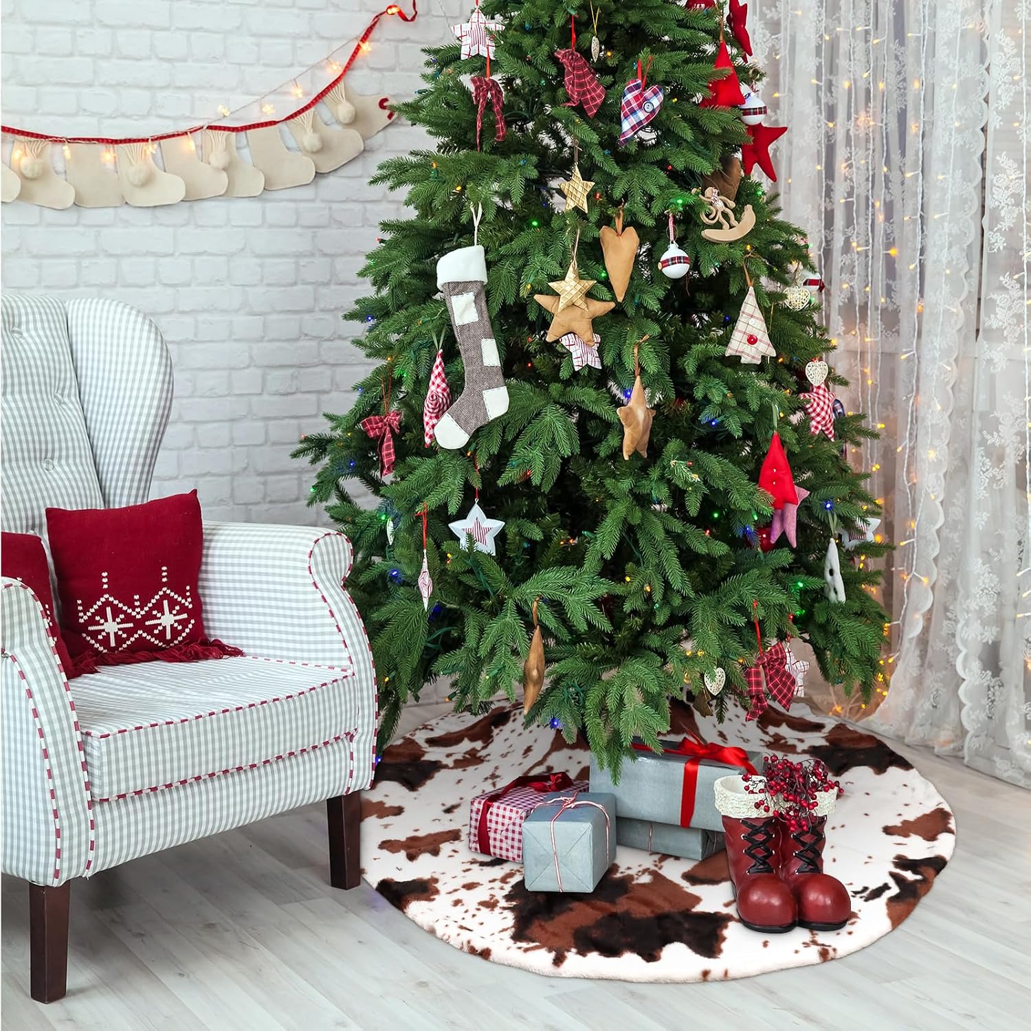 Christmas Tree Skirt Cow Print Faux Fur Folable Christmas Ring Tree Skirt for Artificial Trees Base Stand Cover Xmas Trees Decoration