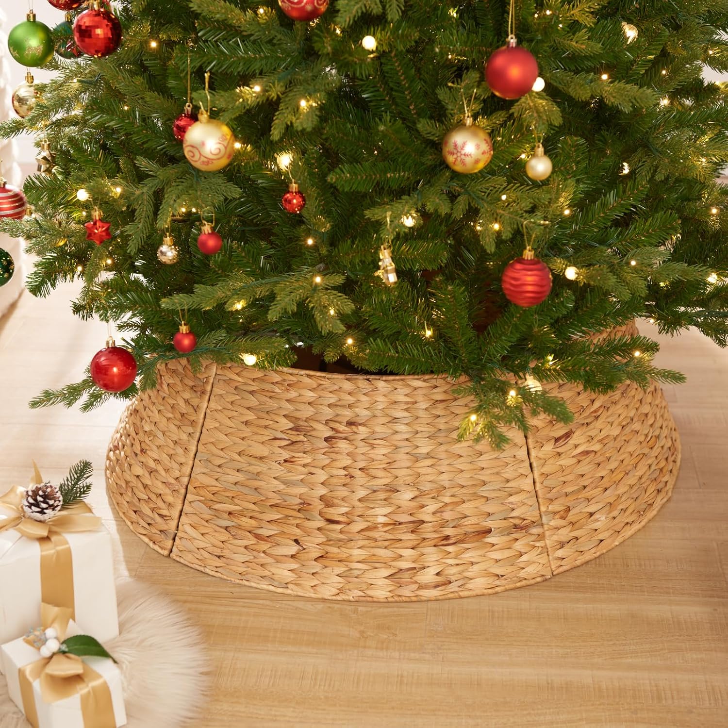 YANGQIHOME 24in Christmas Tree Collar, Rattan Tree Skirt, Woven Water Hyacinth Tree Base Cover for Home Decoration with Cord Cut-Out