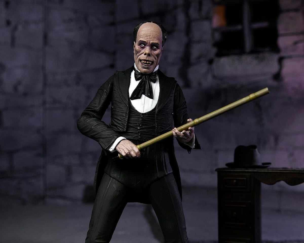 NECA - Phantom of the Opera (1925) - 7" Scale Action Figure - Ultimate T...