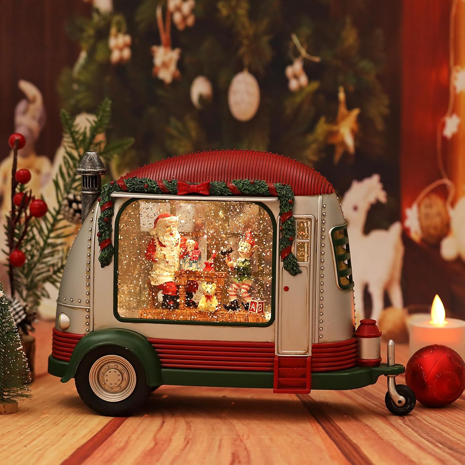 Christmas Snow Globe, RV Santa Claus Gift Room Scene Snow Globe, Glittering Lantern with Timer, Snow Globe Lantern USB or Battery Powered for Desktop Ornament, Christmas Decoration and Gifts